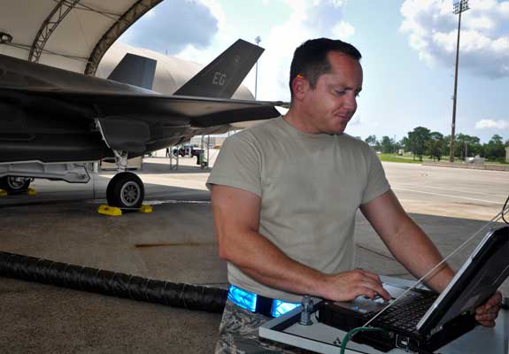 Photo of F-35 maintenance.