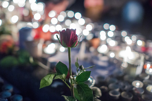 2015-11-15 - Recueillement à République 2-44